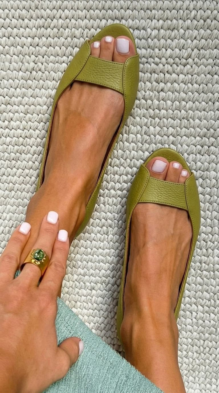 ADELINA | Złote Sandały Comfort Chic