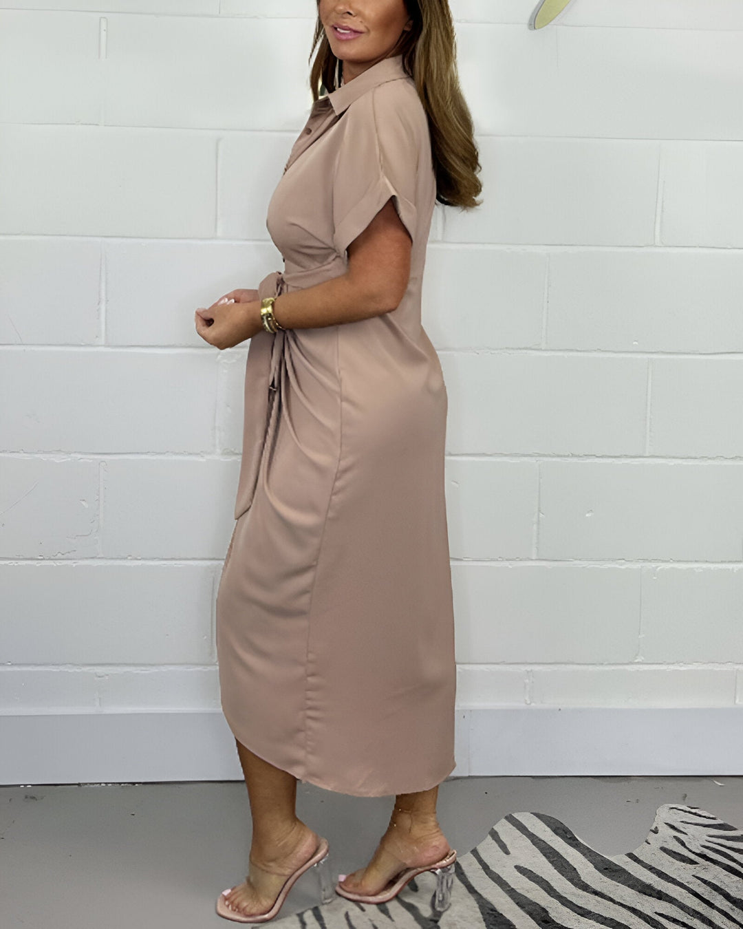 Monika™ | Elegancka Sukienka Midi z Plisowaną Tali