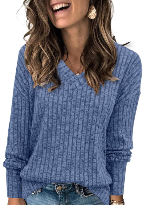 Faeryn – Lekki sweter z dekoltem w serek